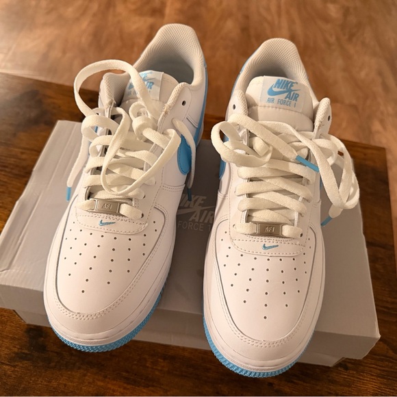 Nike  Air Force 1 Low - White & Light Blue - Picture 3 of 7
